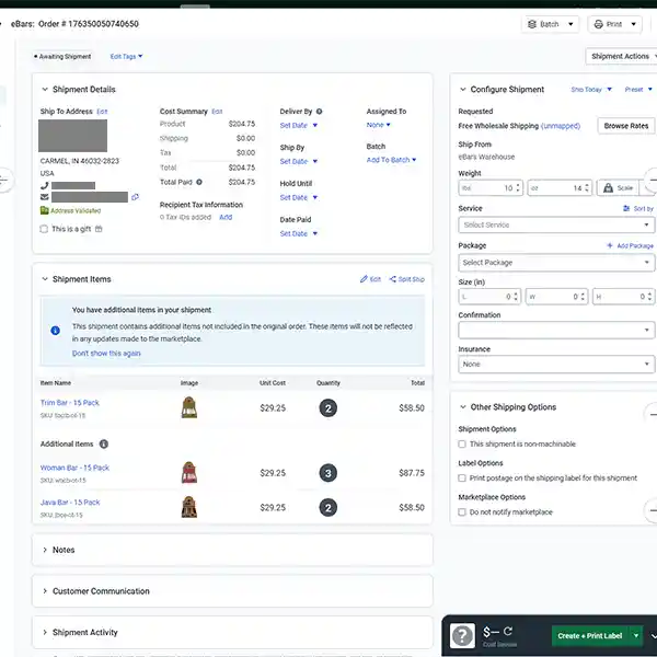 Automatically synchronize orders and customer information